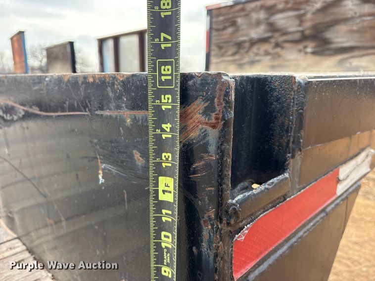 image for item EE1422 1985 Aztec drop deck trailer