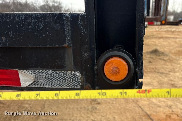 image for item EE1422 1985 Aztec drop deck trailer