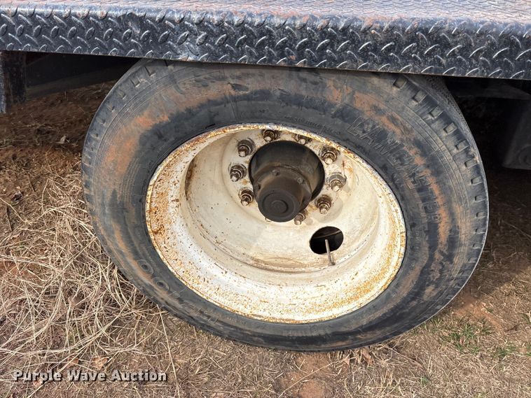 image for item EE1422 1985 Aztec drop deck trailer