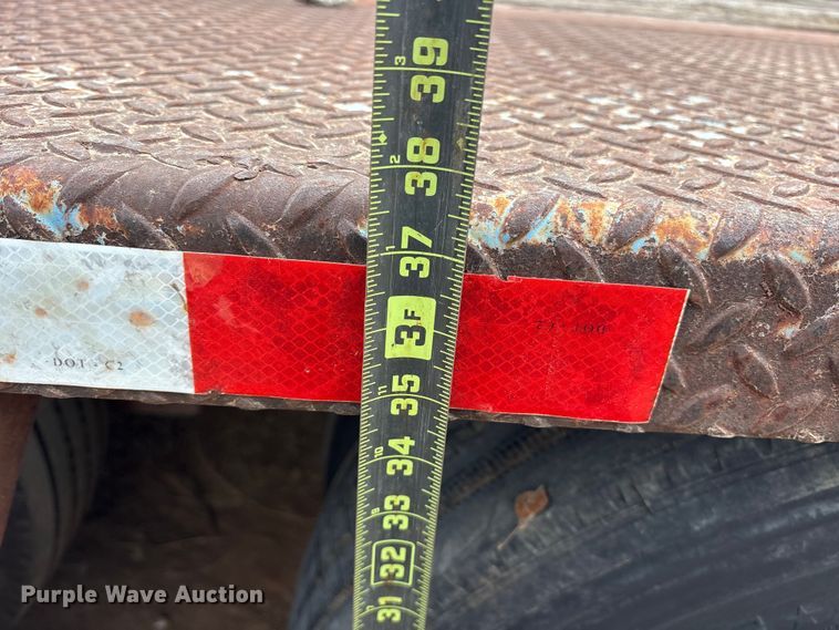 image for item EE1423 1986 Aztec drop deck trailer