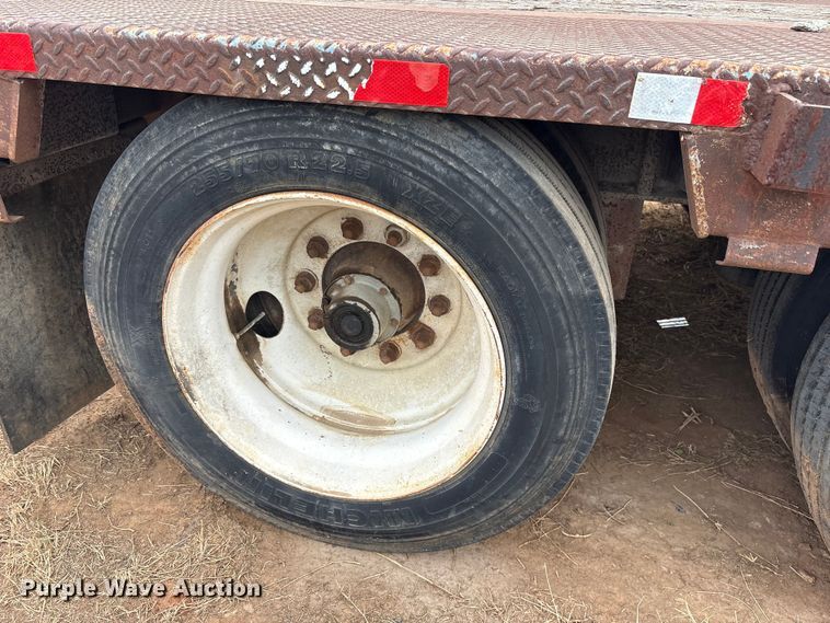 image for item EE1423 1986 Aztec drop deck trailer