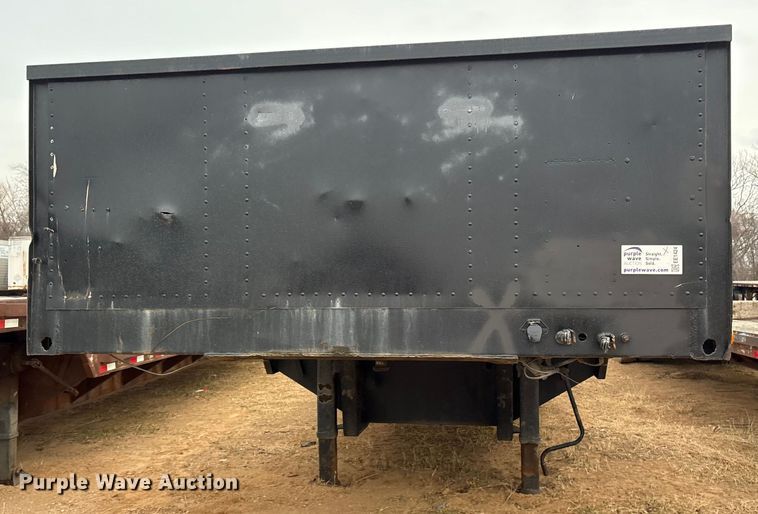 image for item EE1424 1985 Aztec drop deck trailer