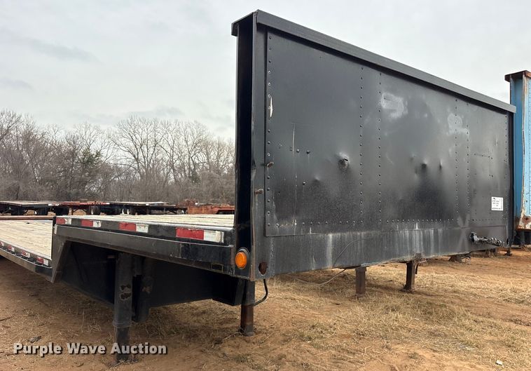 image for item EE1424 1985 Aztec drop deck trailer