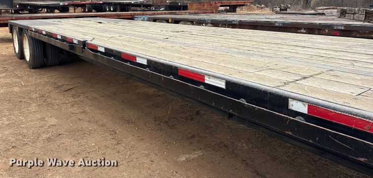 image for item EE1424 1985 Aztec drop deck trailer