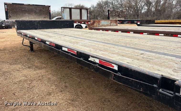 image for item EE1424 1985 Aztec drop deck trailer