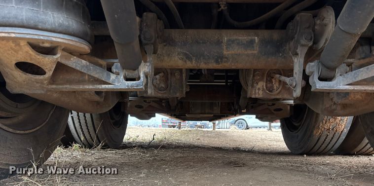 image for item EE1424 1985 Aztec drop deck trailer