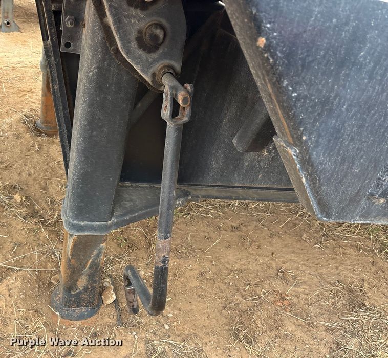 image for item EE1424 1985 Aztec drop deck trailer