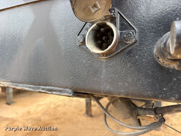 image for item EE1424 1985 Aztec drop deck trailer