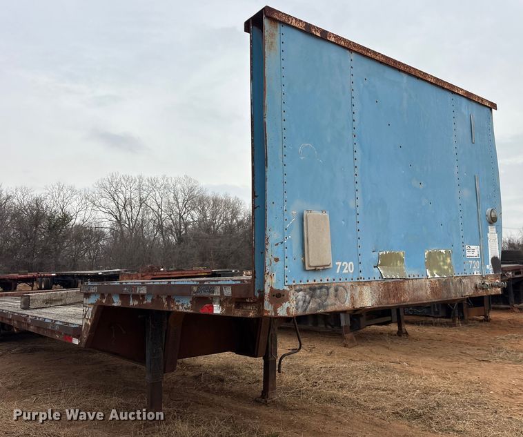 image for item EE1425 1984 Aztec drop deck trailer