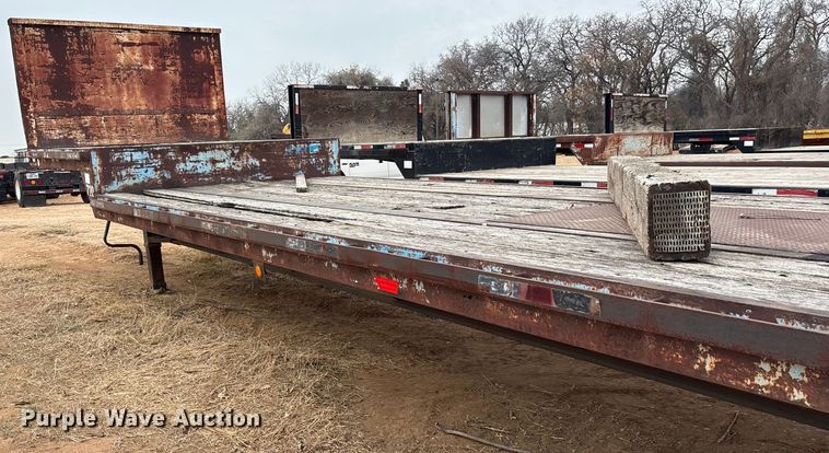 image for item EE1425 1984 Aztec drop deck trailer