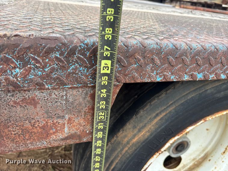 image for item EE1425 1984 Aztec drop deck trailer