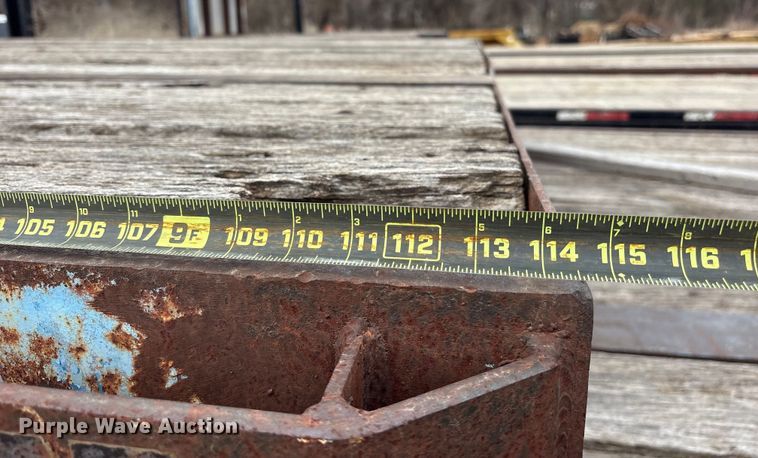 image for item EE1425 1984 Aztec drop deck trailer