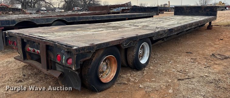 image for item EE1428 1976 Great Dane GPBEAR-232-60 drop deck extendable trailer