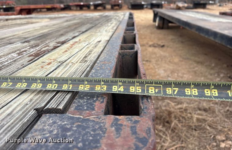 image for item EE1428 1976 Great Dane GPBEAR-232-60 drop deck extendable trailer