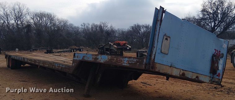 image for item EE1431 1985 Aztec drop deck trailer