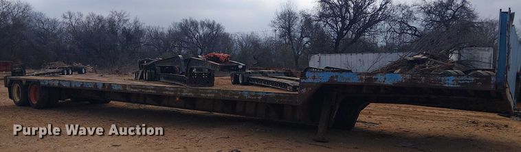 image for item EE1431 1985 Aztec drop deck trailer