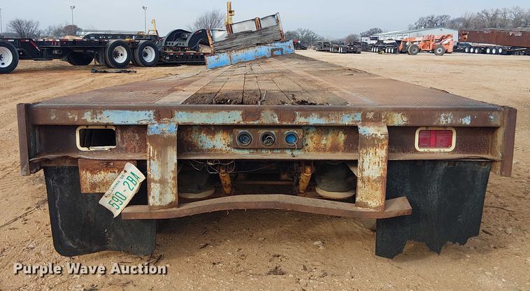 image for item EE1431 1985 Aztec drop deck trailer