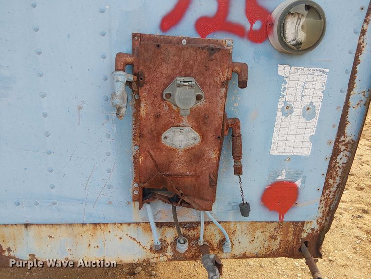 image for item EE1431 1985 Aztec drop deck trailer