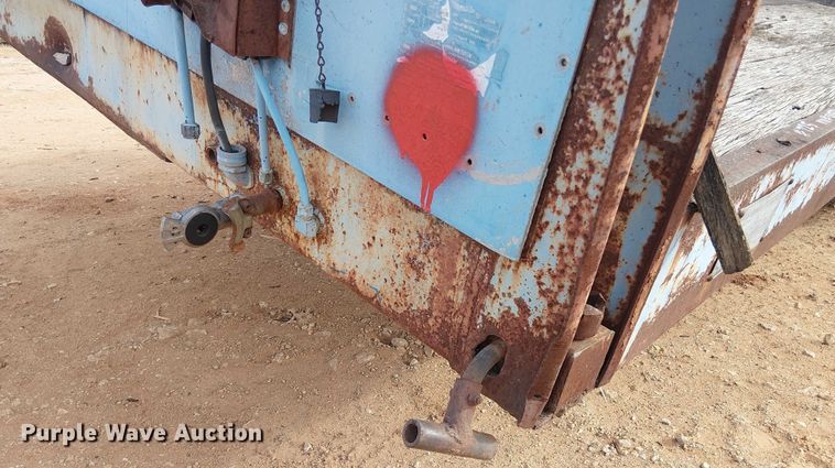 image for item EE1431 1985 Aztec drop deck trailer