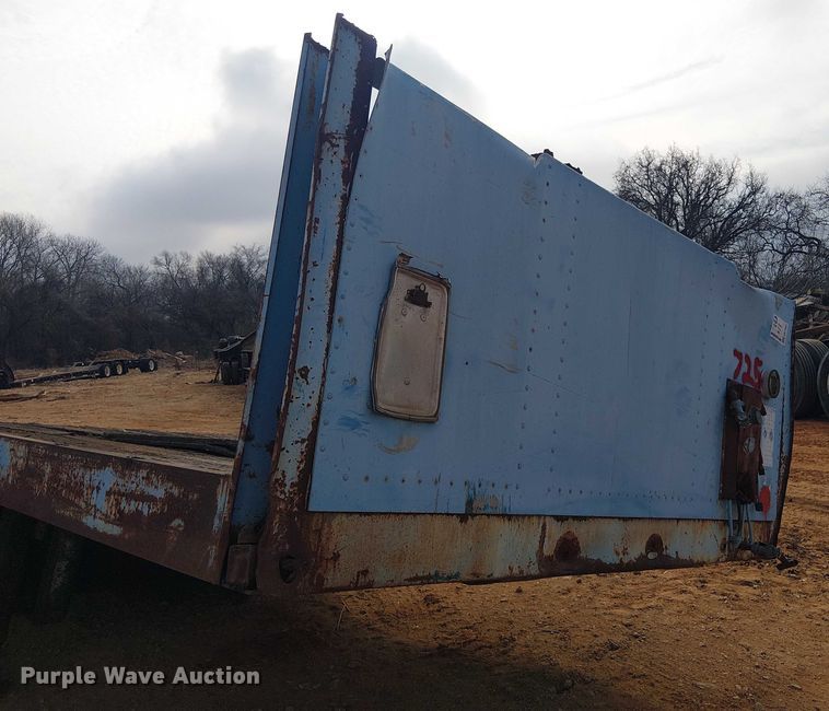 image for item EE1431 1985 Aztec drop deck trailer