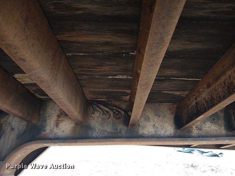 image for item EE1431 1985 Aztec drop deck trailer