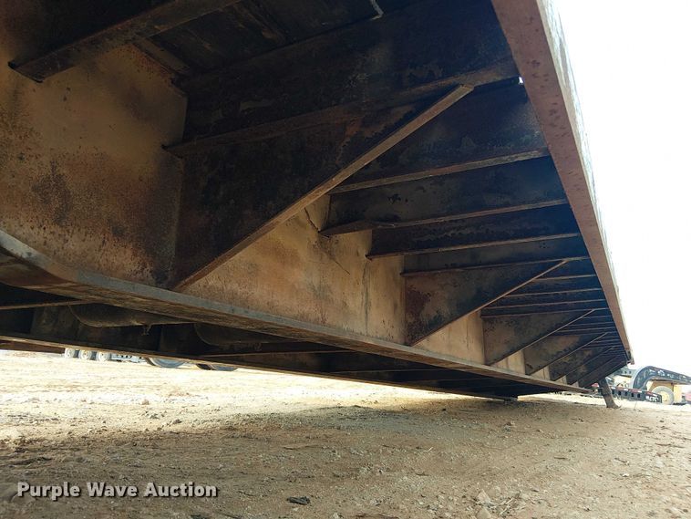 image for item EE1431 1985 Aztec drop deck trailer