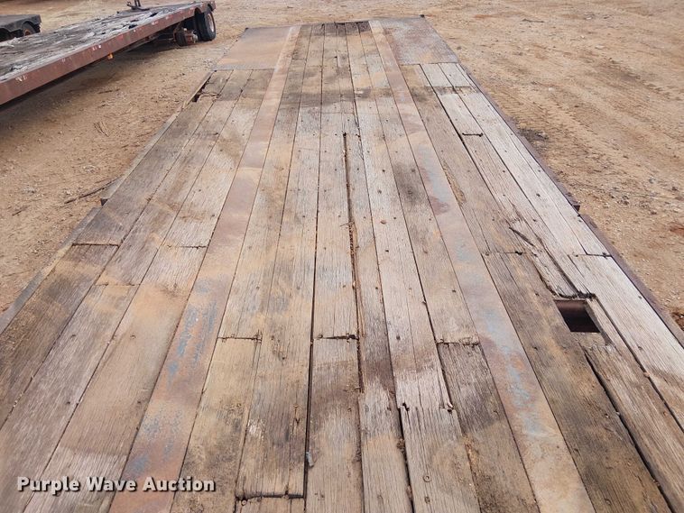 image for item EE1431 1985 Aztec drop deck trailer