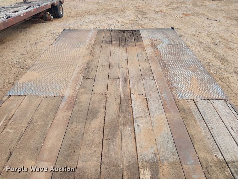 image for item EE1431 1985 Aztec drop deck trailer