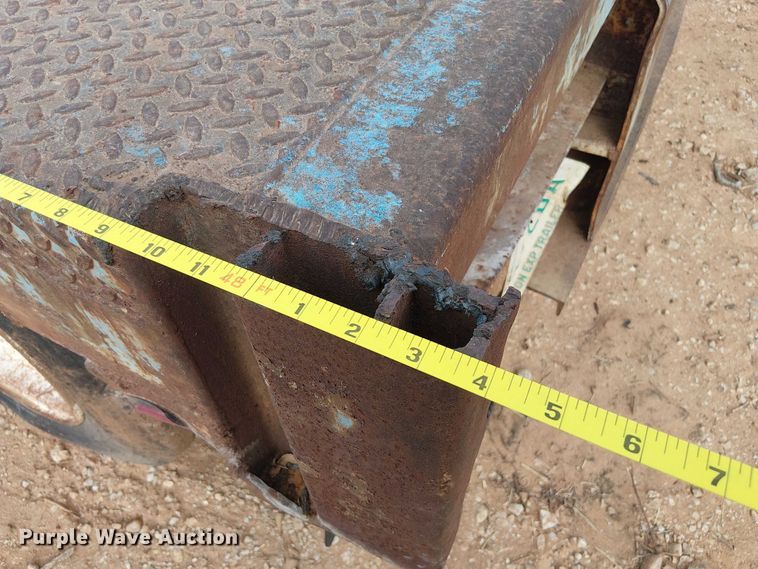 image for item EE1431 1985 Aztec drop deck trailer