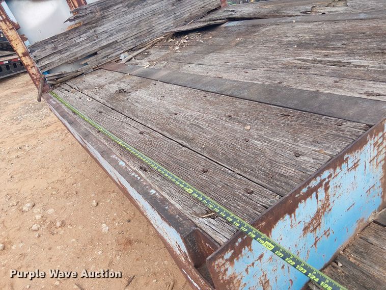 image for item EE1431 1985 Aztec drop deck trailer