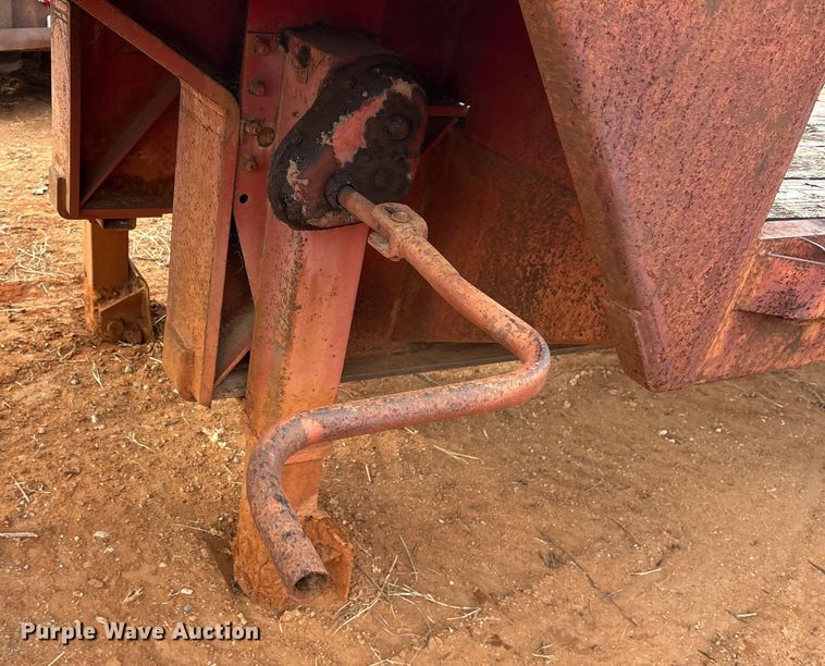 image for item EE1432 1985 Aztec drop deck trailer