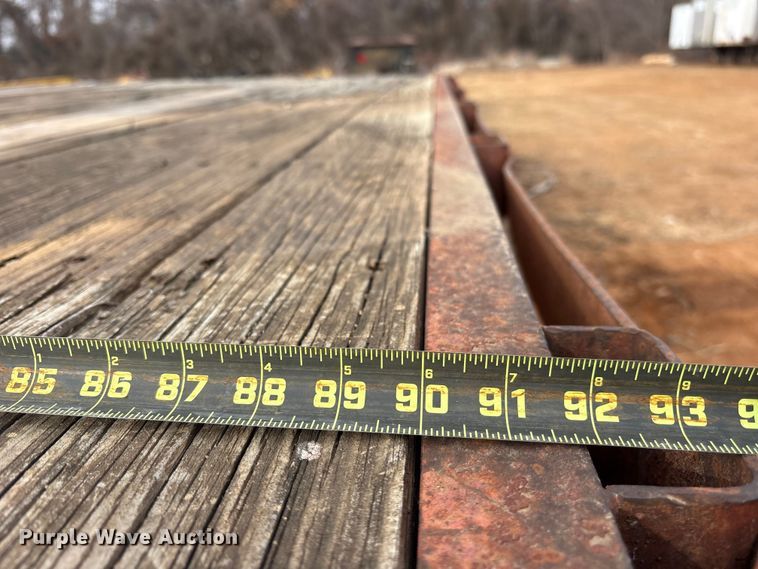 image for item EE1432 1985 Aztec drop deck trailer