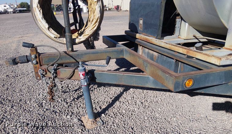 image for item EE5156 2001 Mitymite 24 portable fan