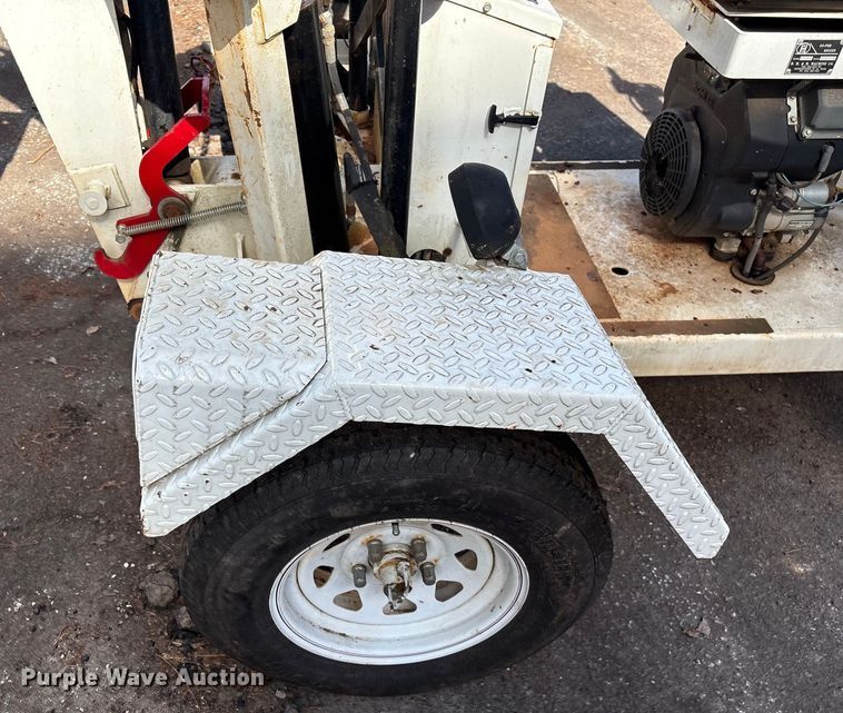 image for item EF0988 RH&M GF6LM towable backhoe