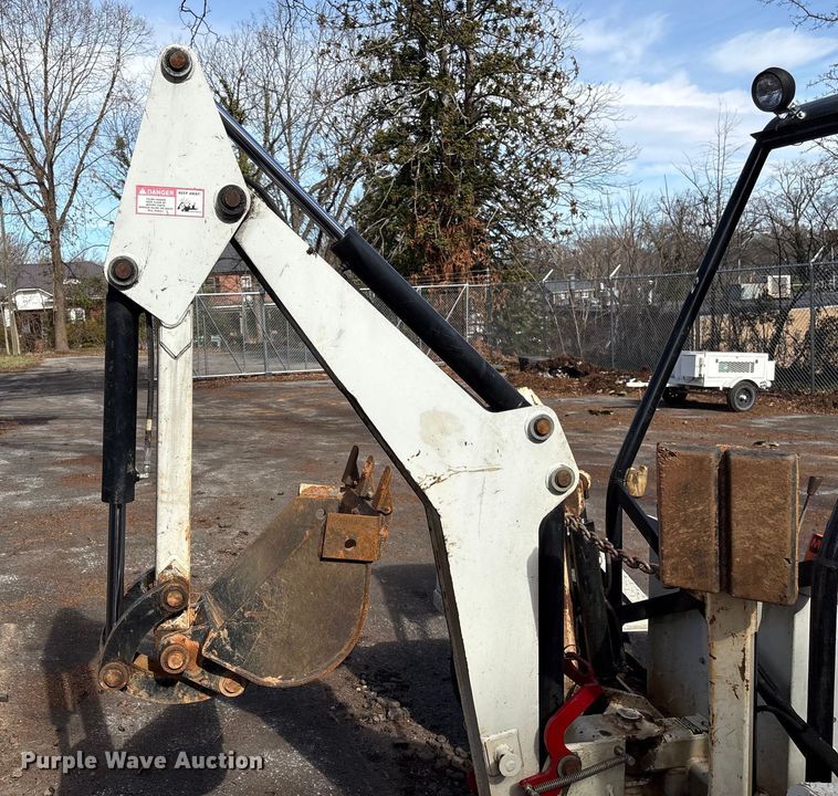 image for item EF0988 RH&M GF6LM towable backhoe