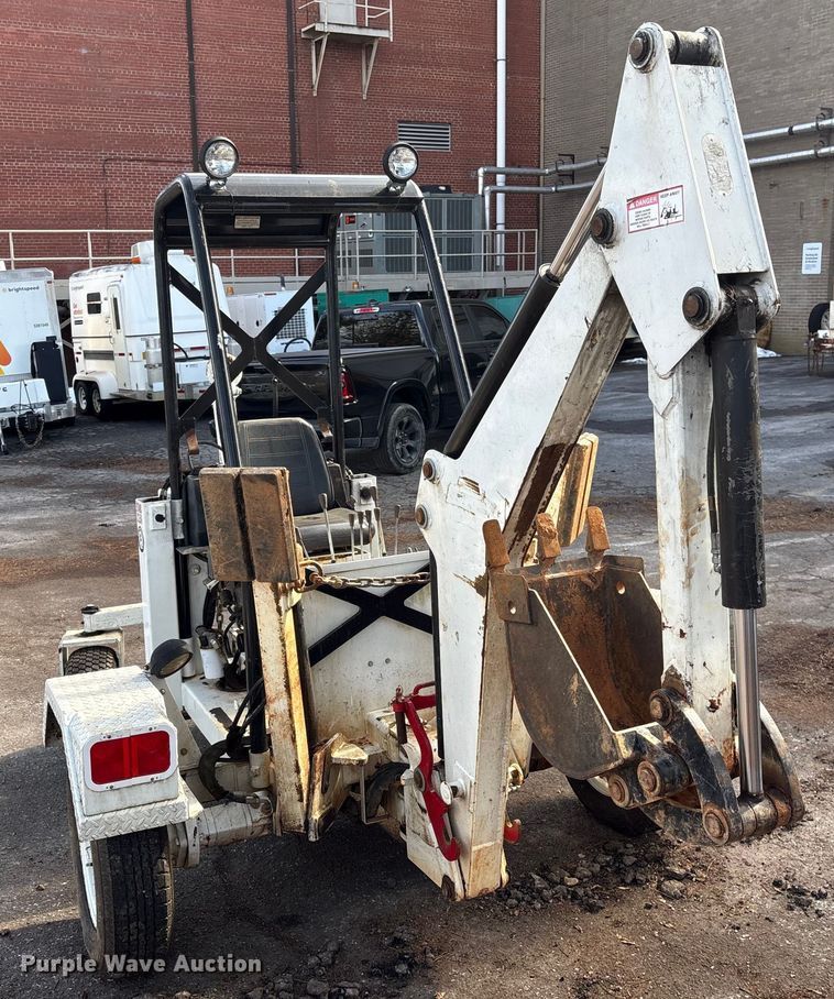 image for item EF0988 RH&M GF6LM towable backhoe