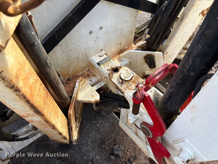 image for item EF0988 RH&M GF6LM towable backhoe