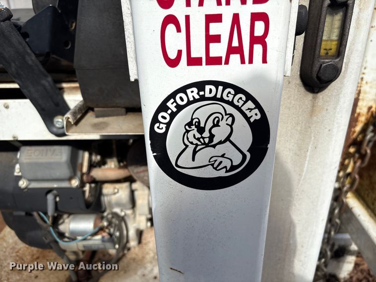 image for item EF0988 RH&M GF6LM towable backhoe