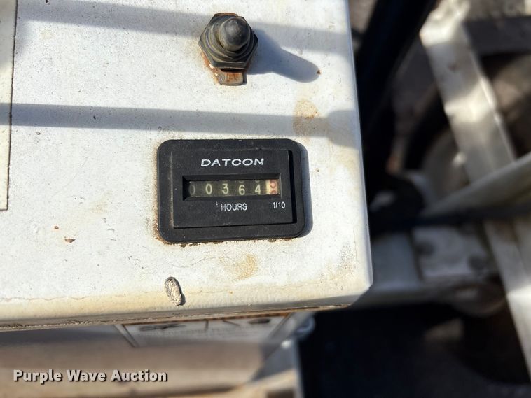 image for item EF0988 RH&M GF6LM towable backhoe