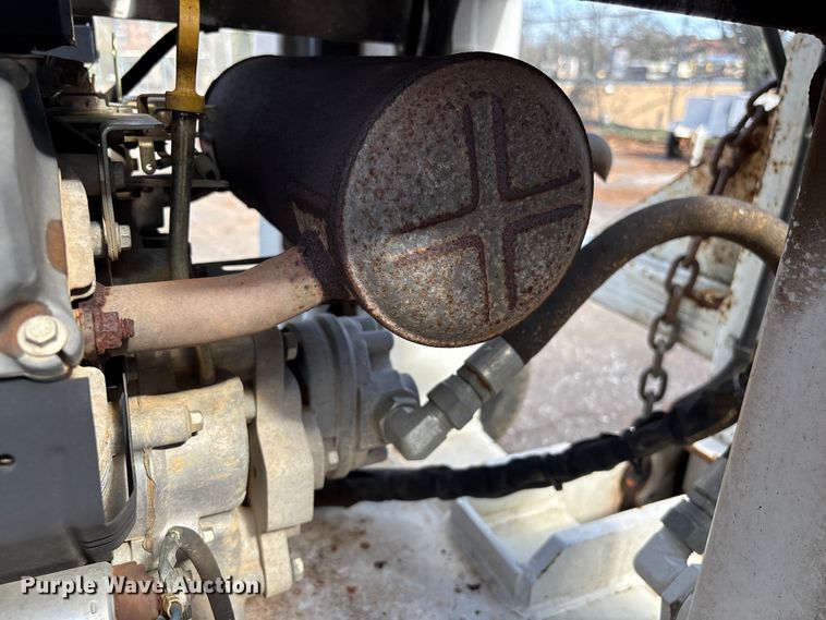 image for item EF0988 RH&M GF6LM towable backhoe