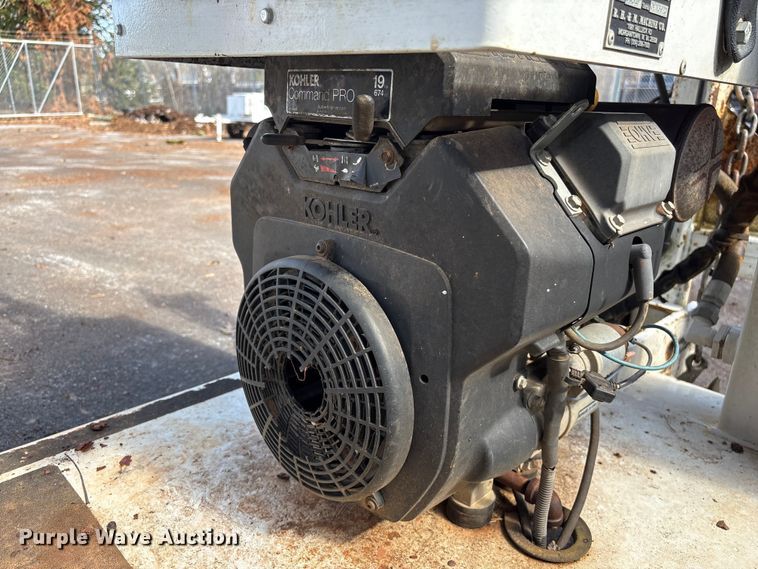 image for item EF0988 RH&M GF6LM towable backhoe