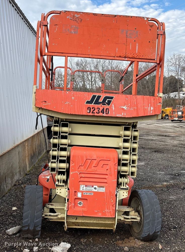 image for item EF0995 2004 JLG 4069LE scissor lift