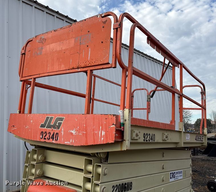 image for item EF0995 2004 JLG 4069LE scissor lift