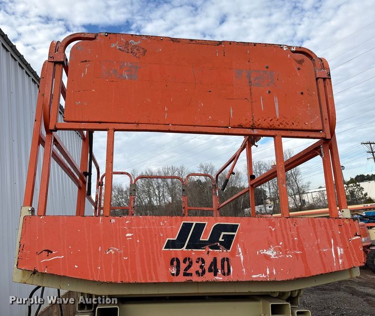 image for item EF0995 2004 JLG 4069LE scissor lift