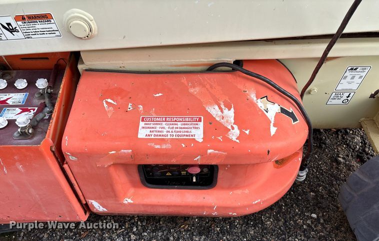 image for item EF0995 2004 JLG 4069LE scissor lift