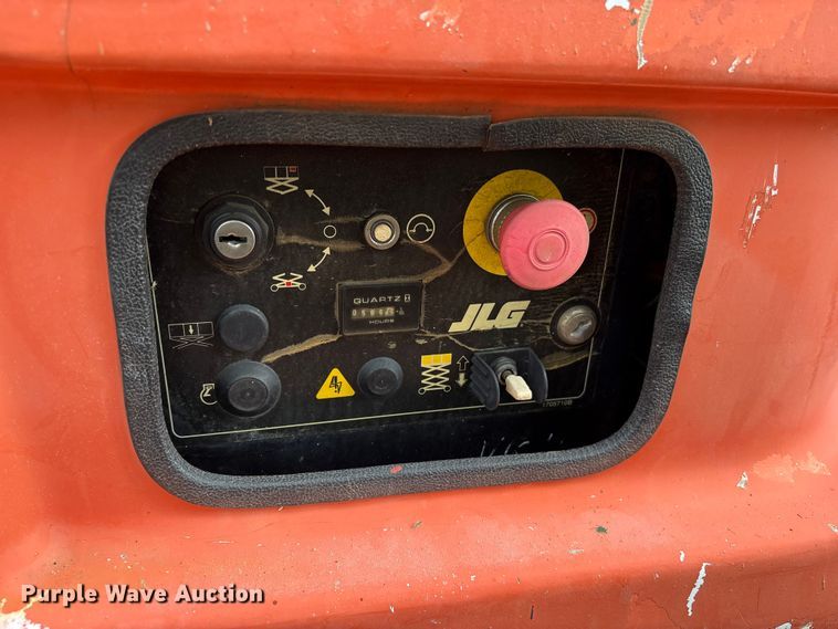 image for item EF0995 2004 JLG 4069LE scissor lift