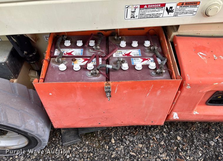 image for item EF0995 2004 JLG 4069LE scissor lift