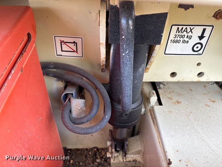 image for item EF0995 2004 JLG 4069LE scissor lift