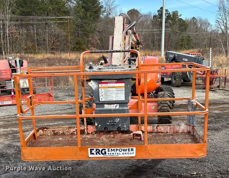 image for item EF0996 2007 JLG 600 boom lift