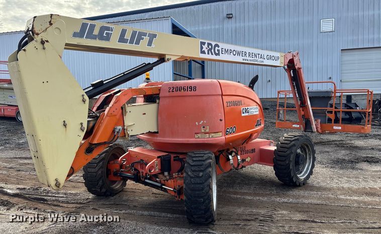 image for item EF0996 2007 JLG 600 boom lift